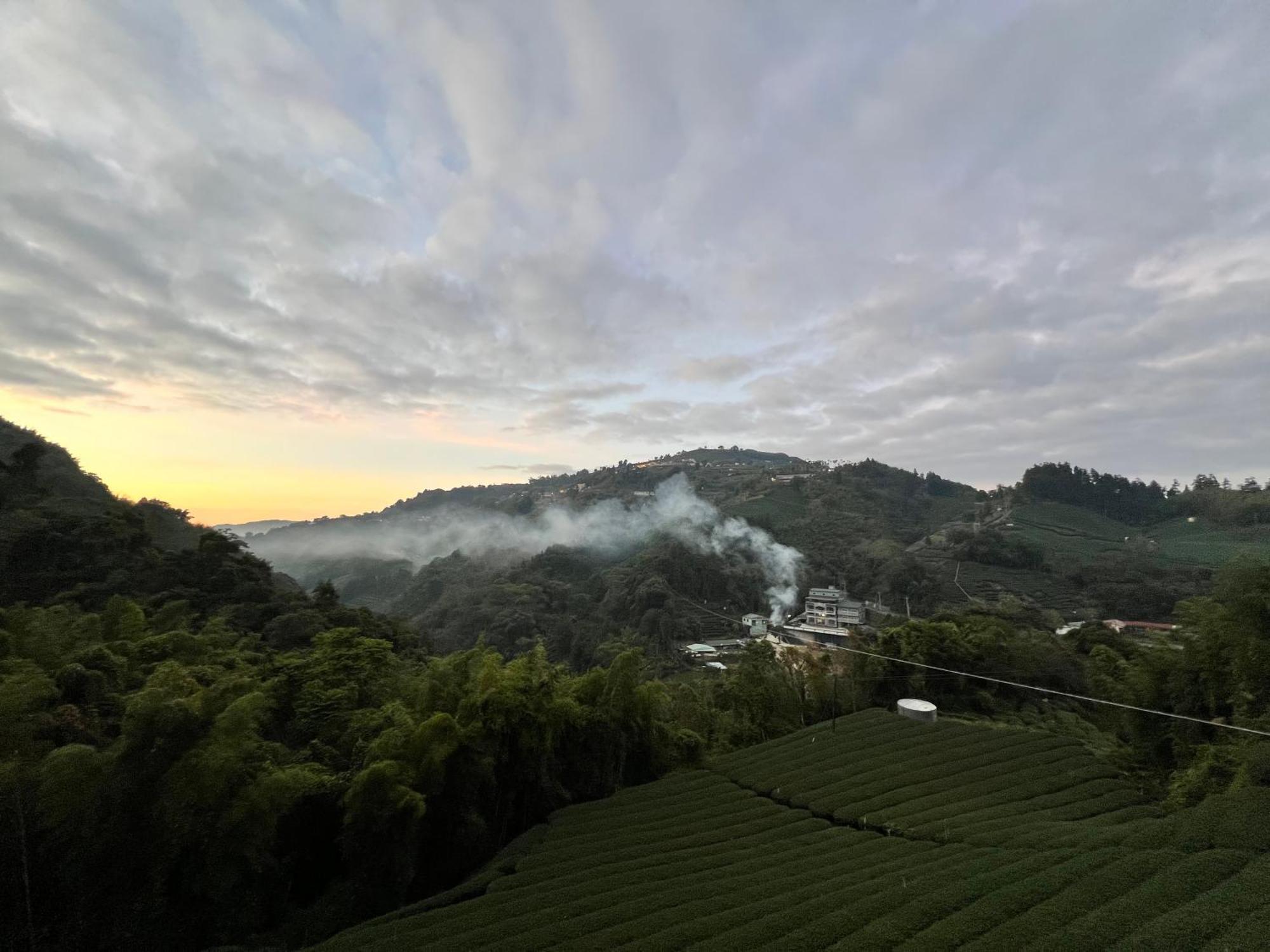 Apartamento De Ren Tea Gardens Meishan Exterior foto